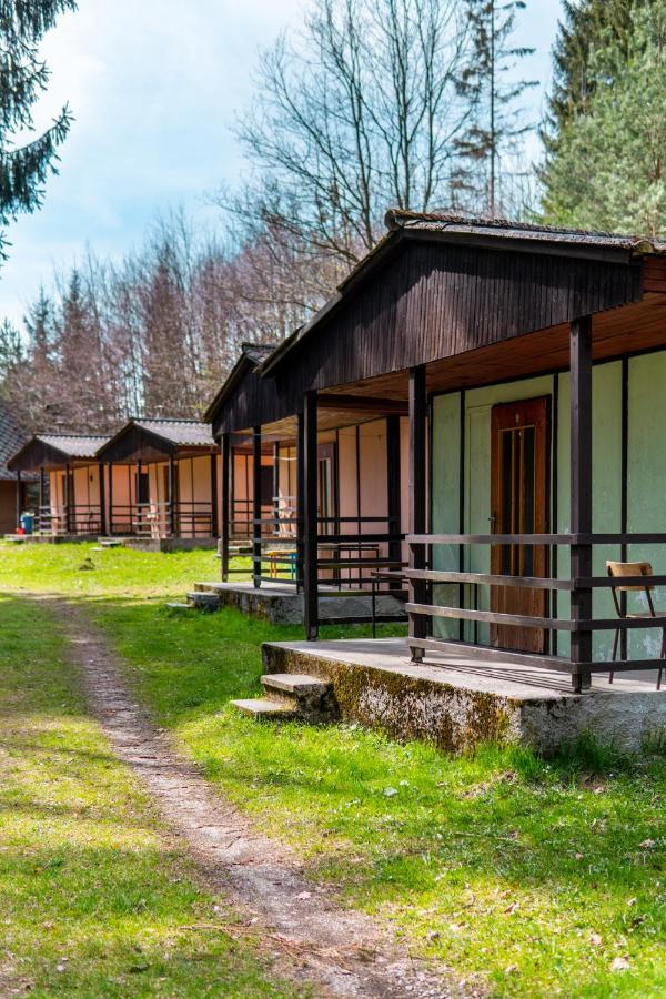 Chatovy Tabor Maly Ratmirov Exteriör bild